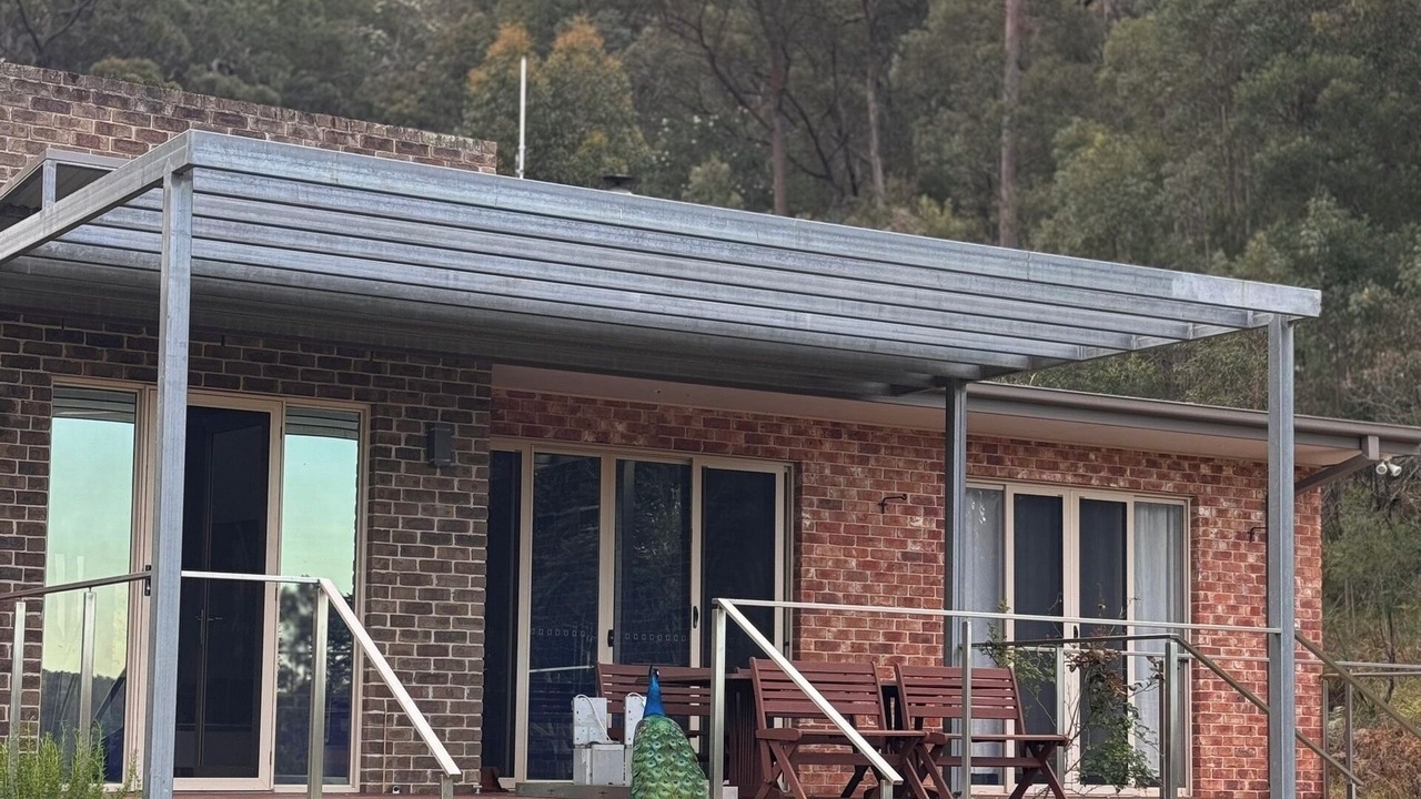 Photo of Outdoor in Putty