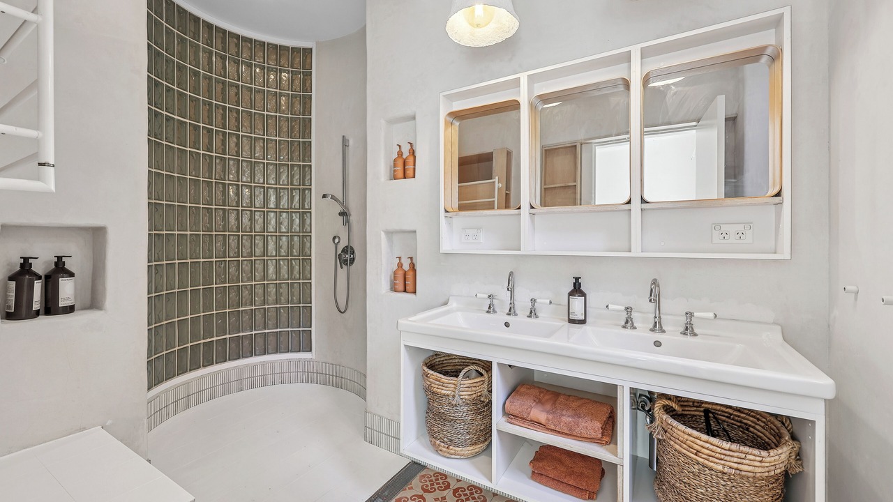 Photo of Bathroom in Bronte