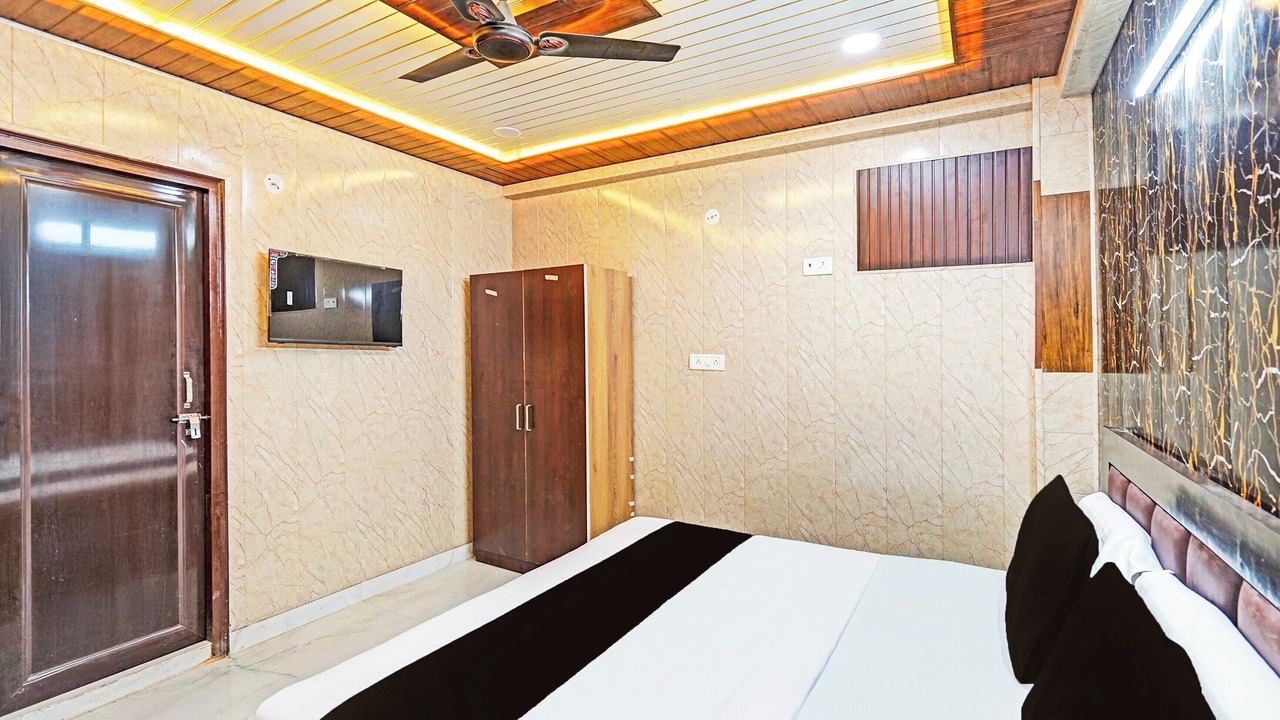 Photo of Bedroom in Greater Noida