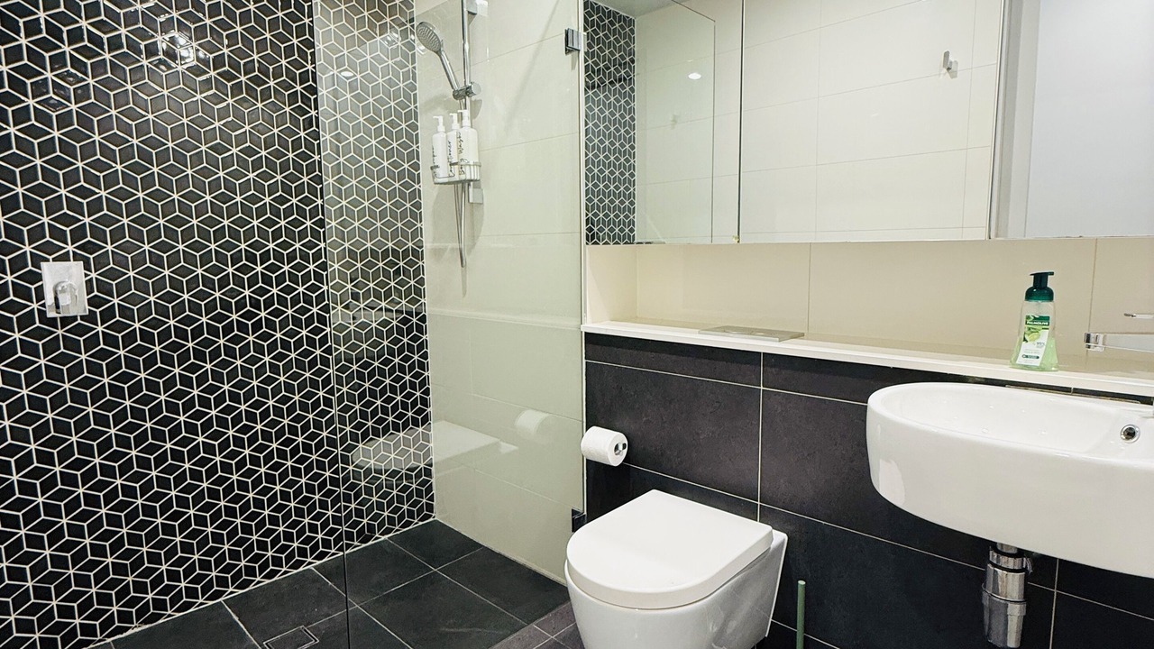 Photo of Bathroom in Mascot