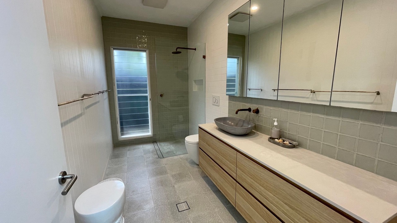 Photo of Bathroom in Avalon Beach