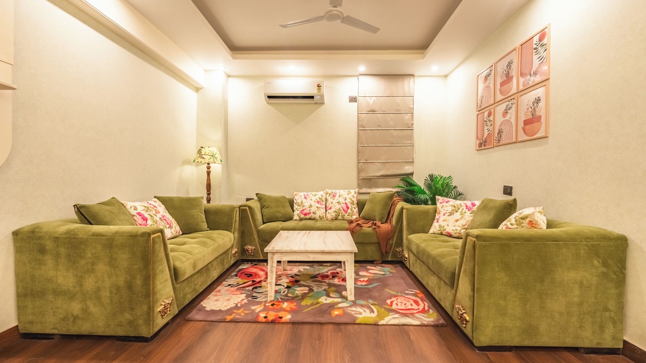 Photo of Livingroom in Tapovan