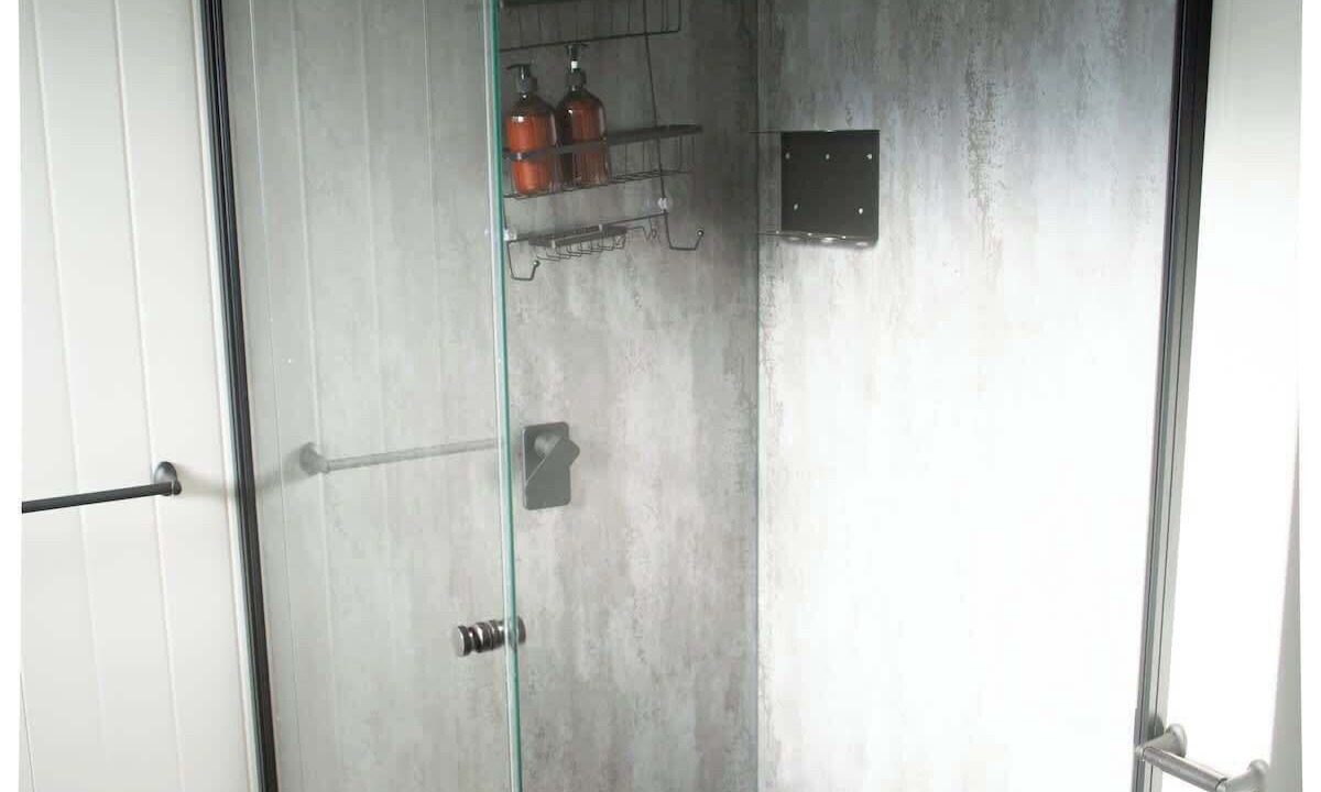 Photo of Bathroom in Canoelands
