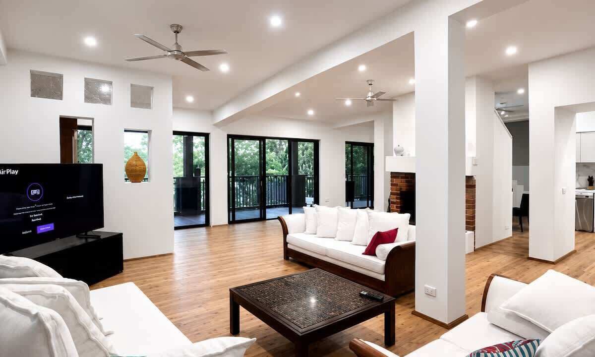 Photo of Livingroom in Saratoga