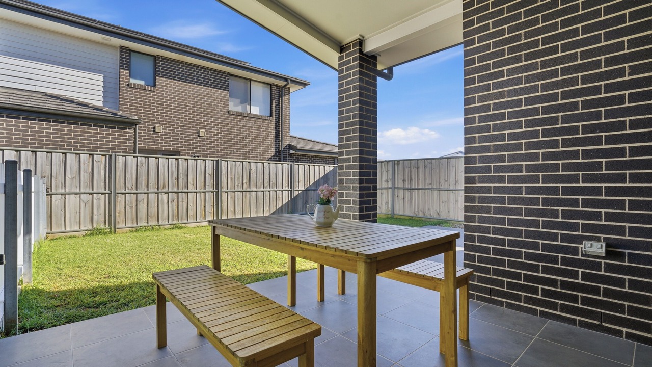 Photo of Outdoor in Gledswood Hills
