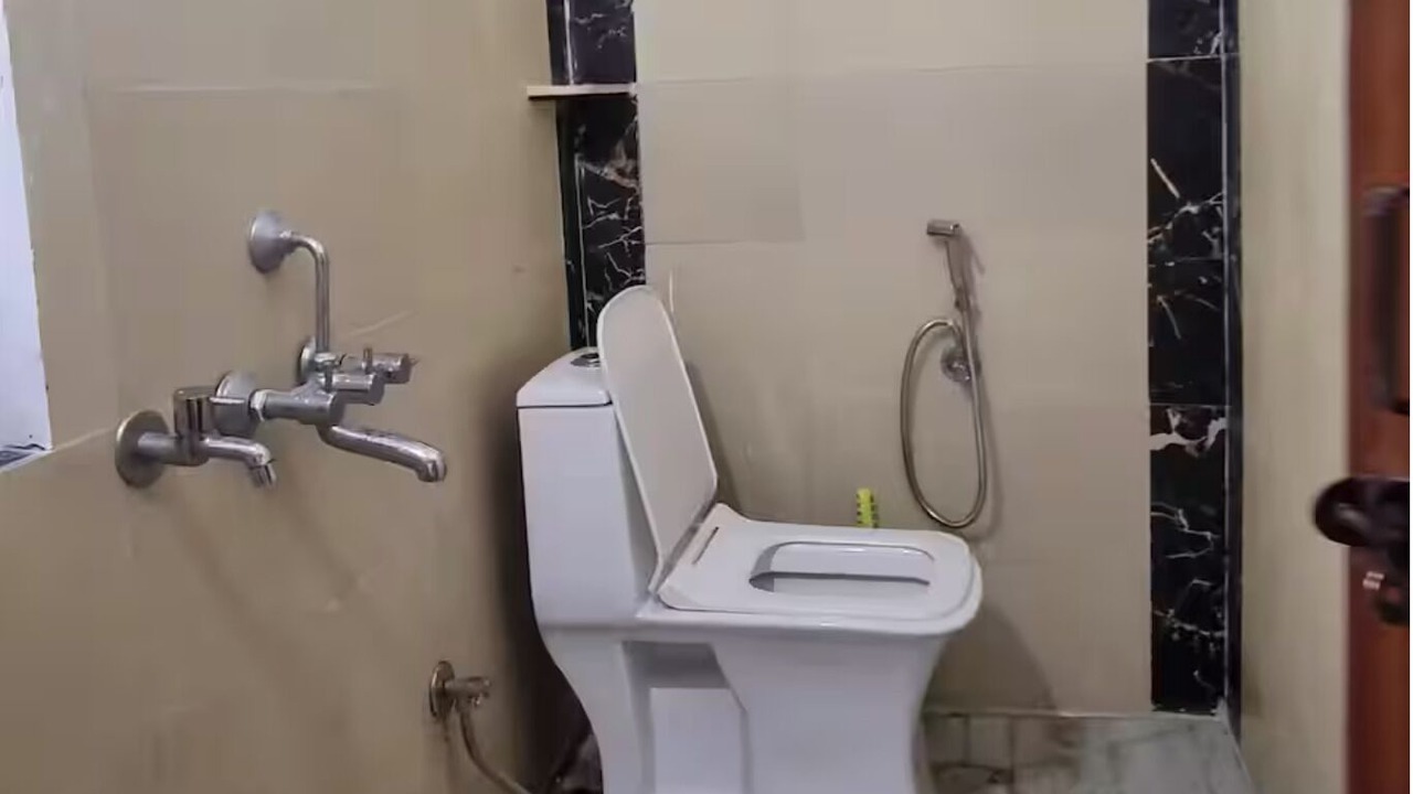 Photo of Bathroom in Tehri