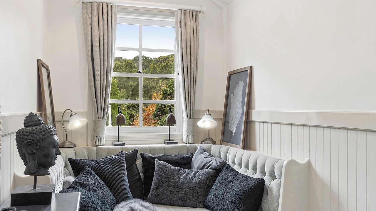 Photo of Livingroom in Matcham