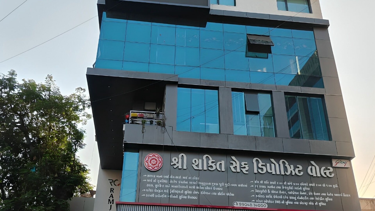 Photo of Outdoor in Surat