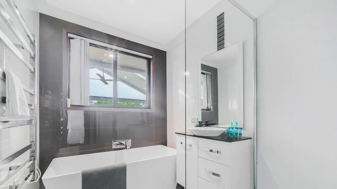 Photo of Bathroom in Cranebrook
