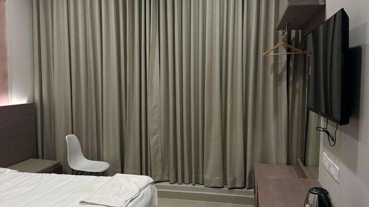 Photo of Bedroom in Injambakkam