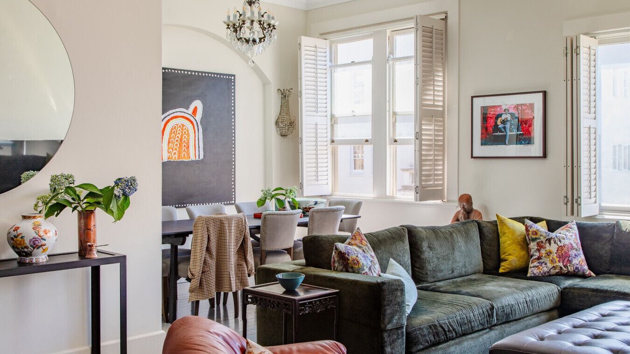 Photo of Livingroom in Elizabeth Bay