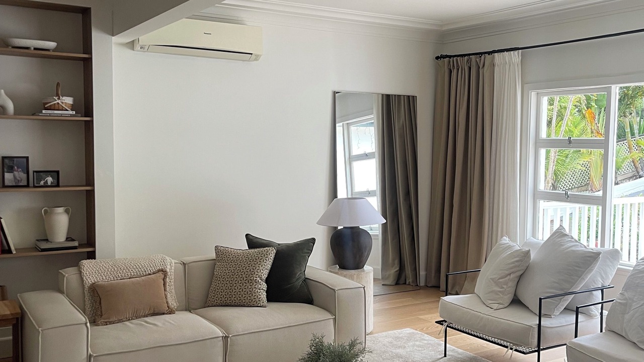 Photo of Livingroom in Forestville