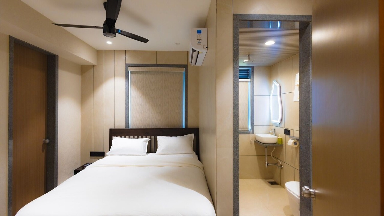 Photo of Bedroom in Surat