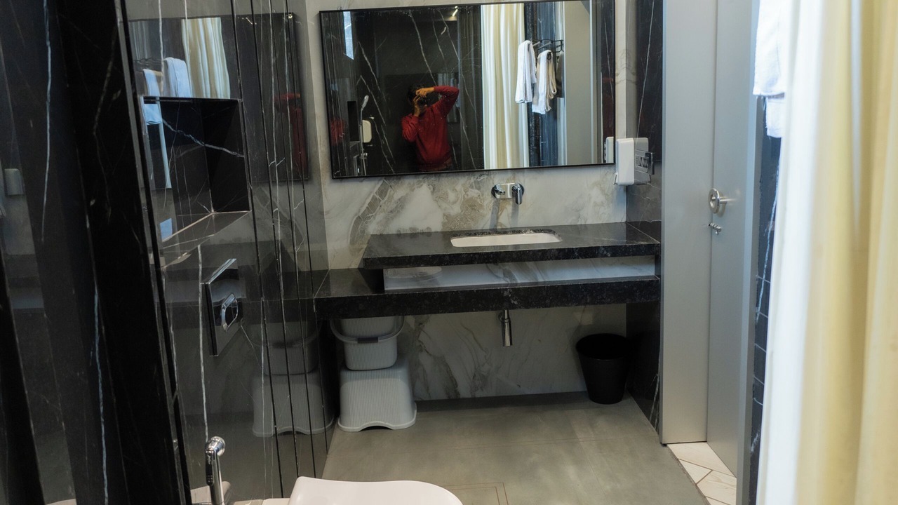 Photo of Bathroom in Igatpuri