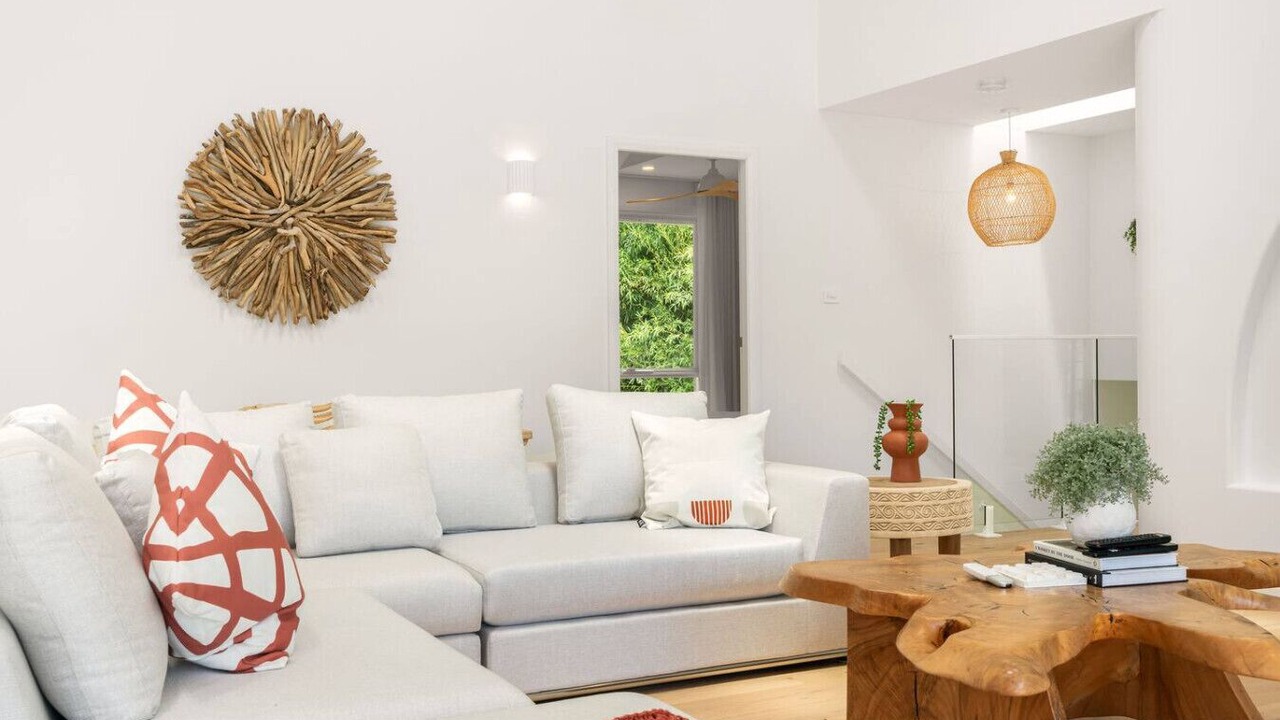 Photo of Livingroom in Macmasters Beach
