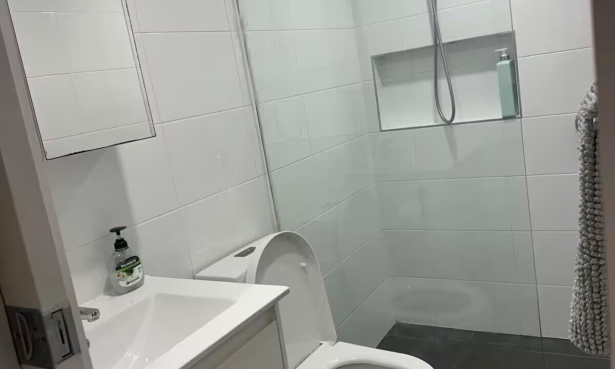 Photo of Bathroom in Brighton-le-Sands