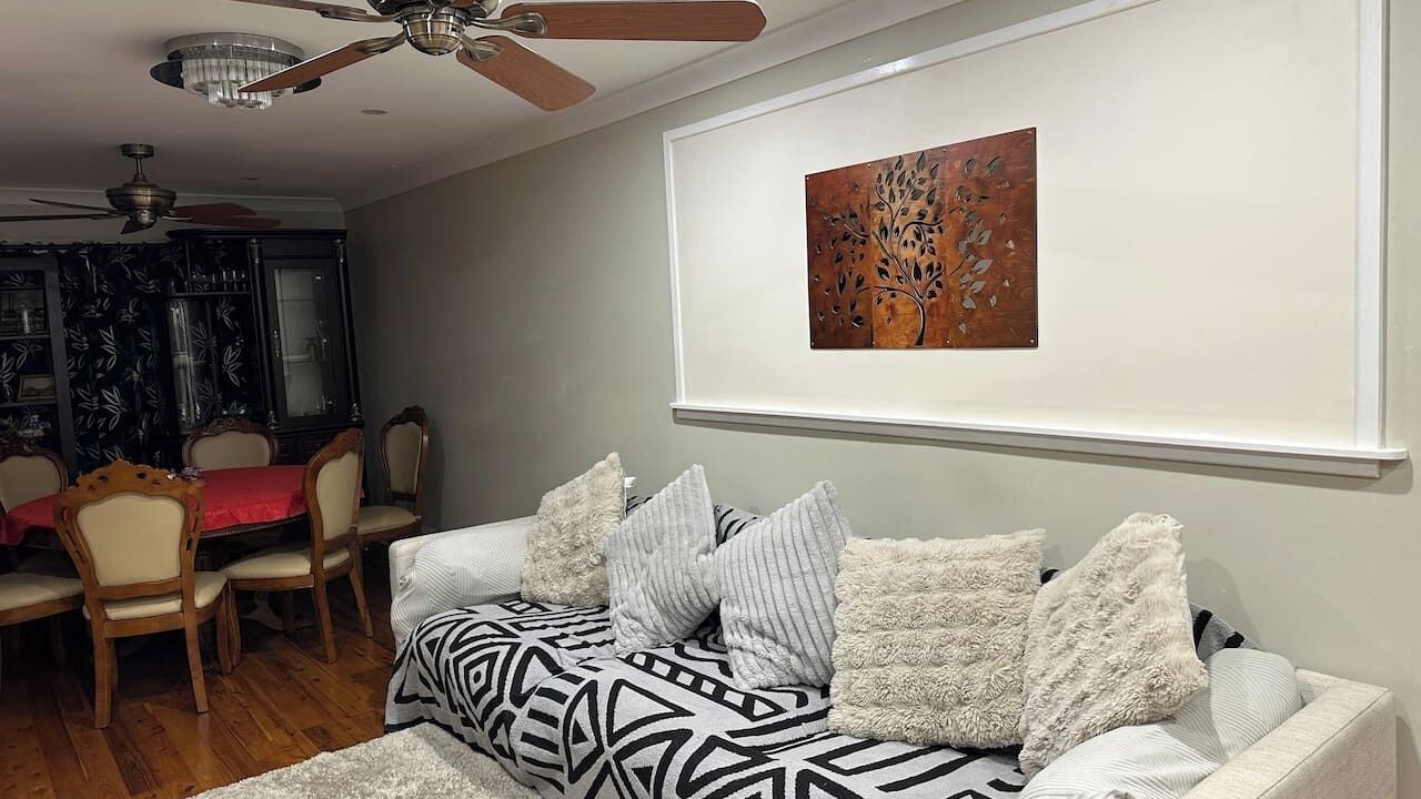 Photo of Livingroom in Kingswood