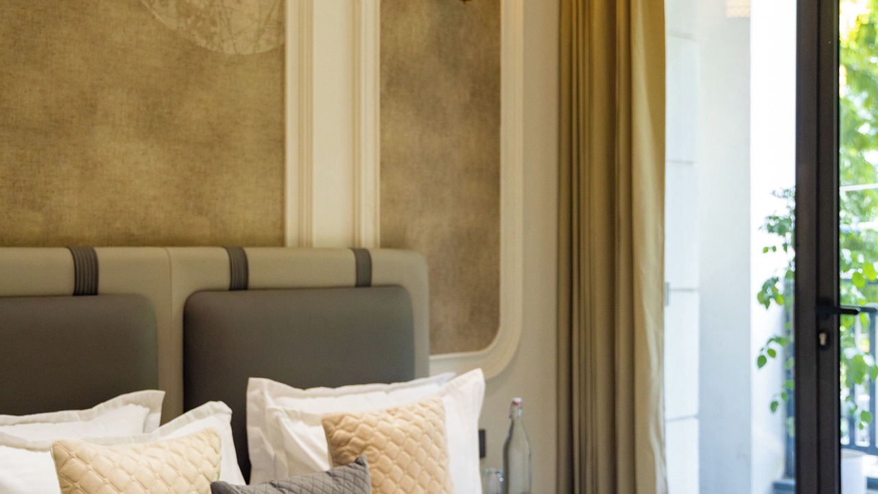 Photo of Bedroom in Sushant Lok
