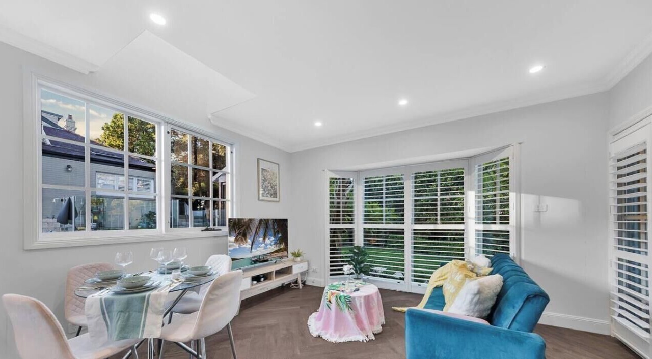 Photo of Livingroom in Gordon