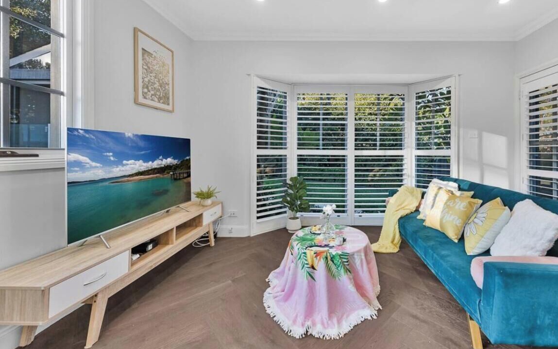 Photo of Livingroom in Gordon