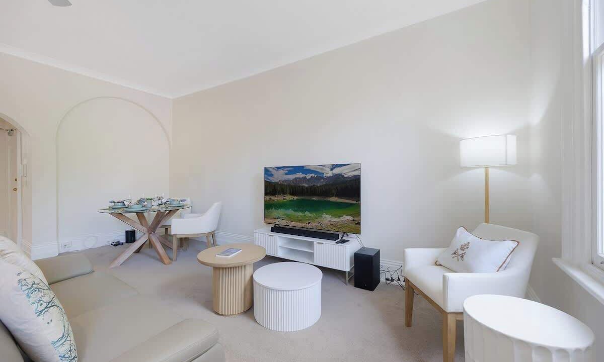 Photo of Livingroom in Woolloomooloo