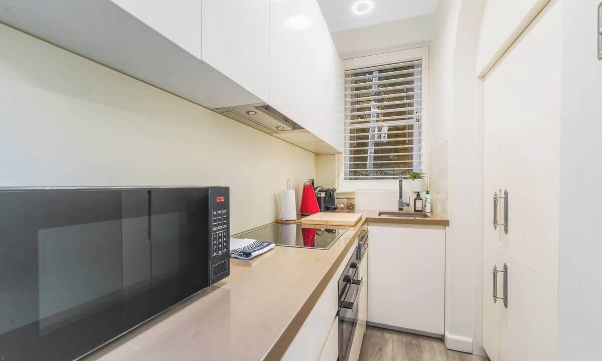 Photo of Kitchen in Elizabeth Bay