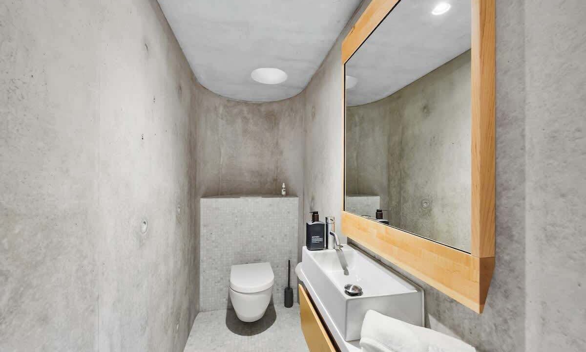 Photo of Bathroom in Watsons Bay