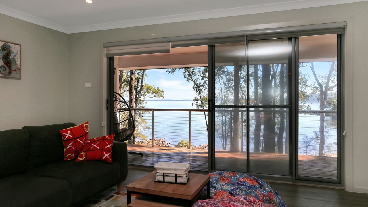 Photo of Livingroom in North Arm Cove