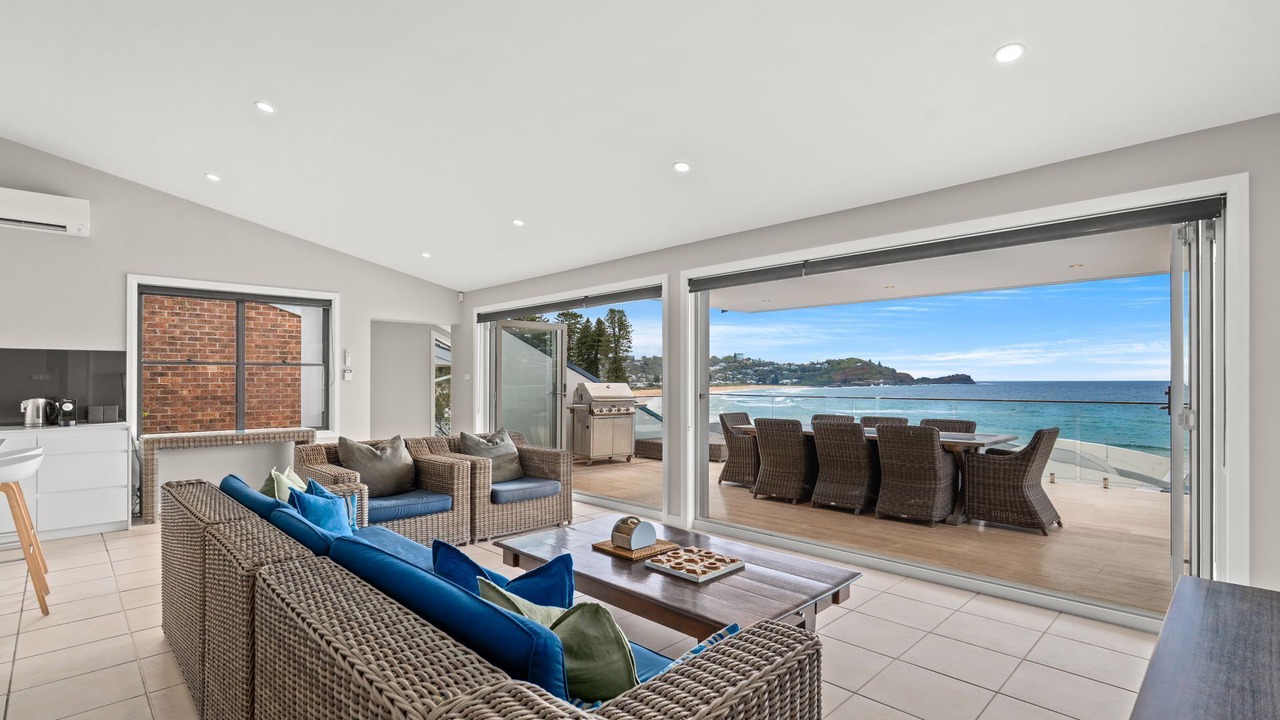 Photo of Livingroom in Avoca Beach