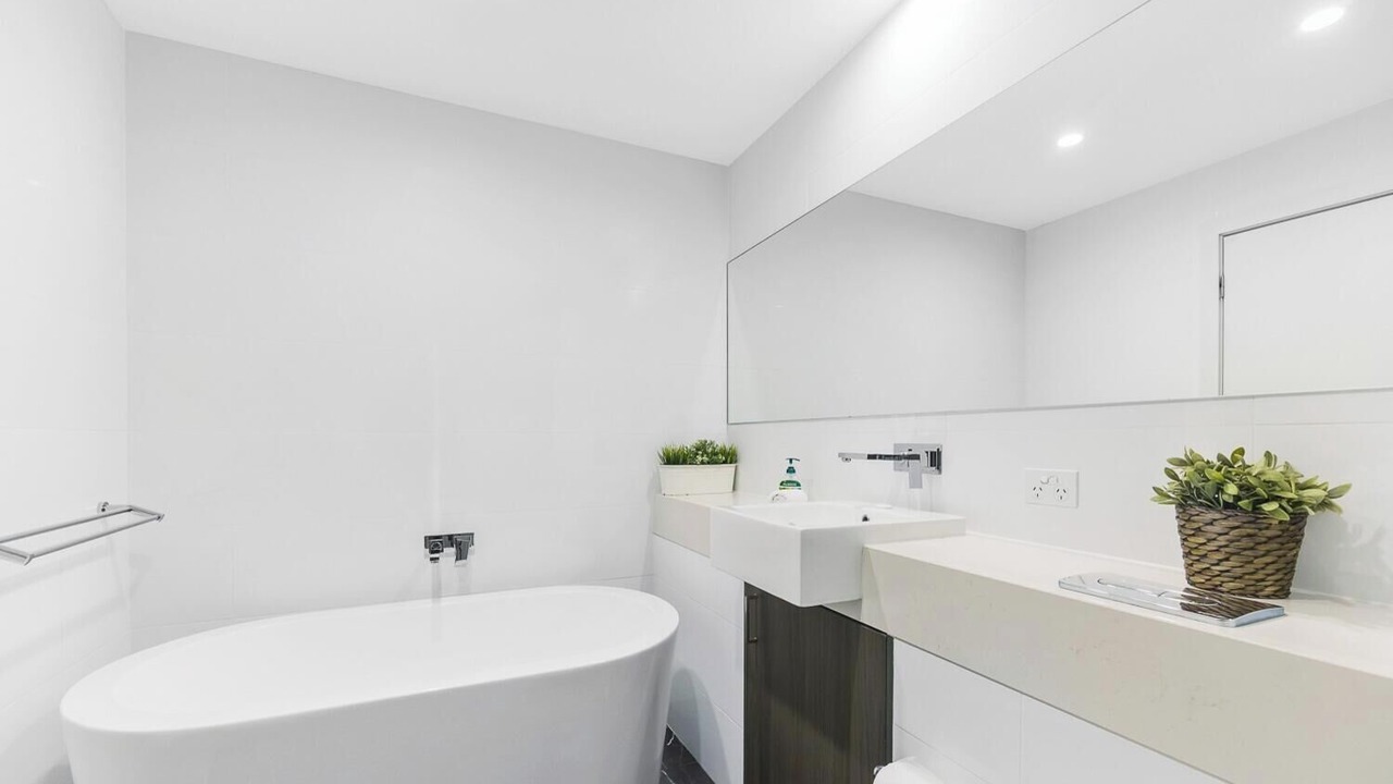 Photo of Bathroom in Mascot
