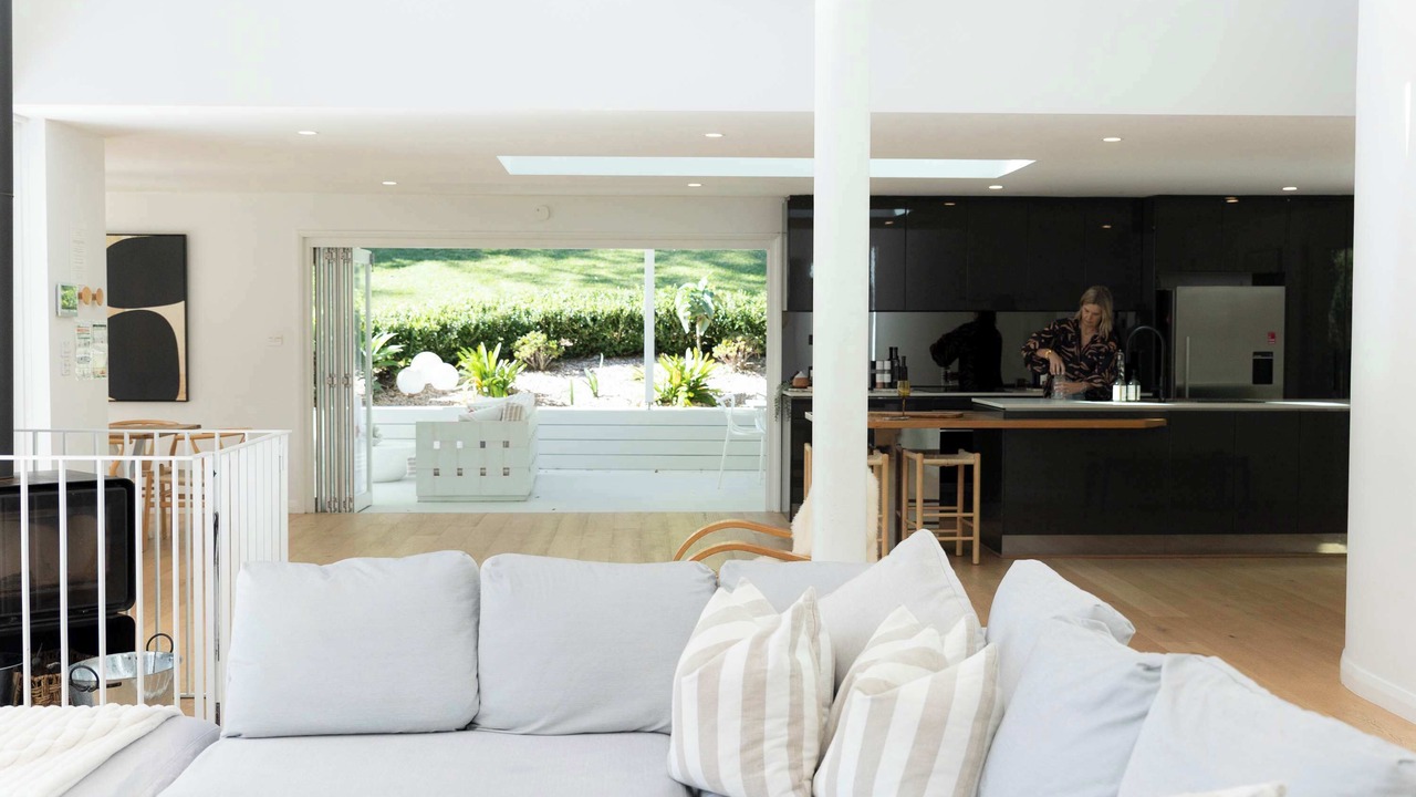 Photo of Livingroom in Macmasters Beach