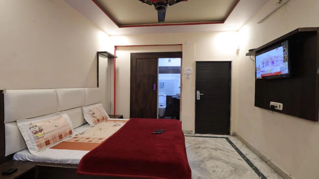 Photo of Bedroom in Mathura