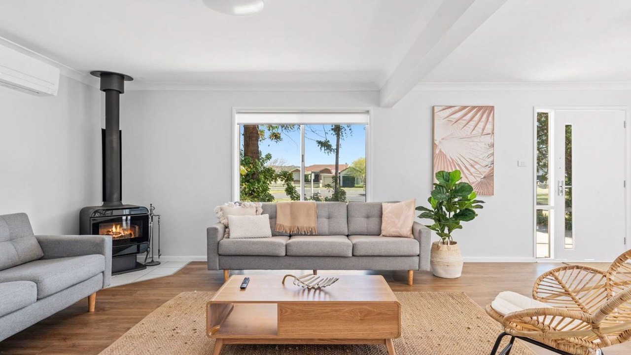 Photo of Livingroom in Burrill Lake