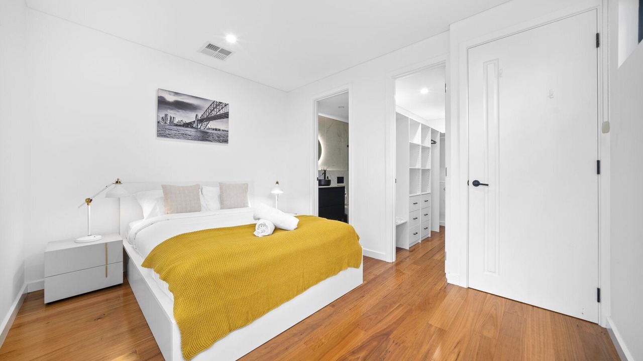 Photo of Bedroom in Willoughby