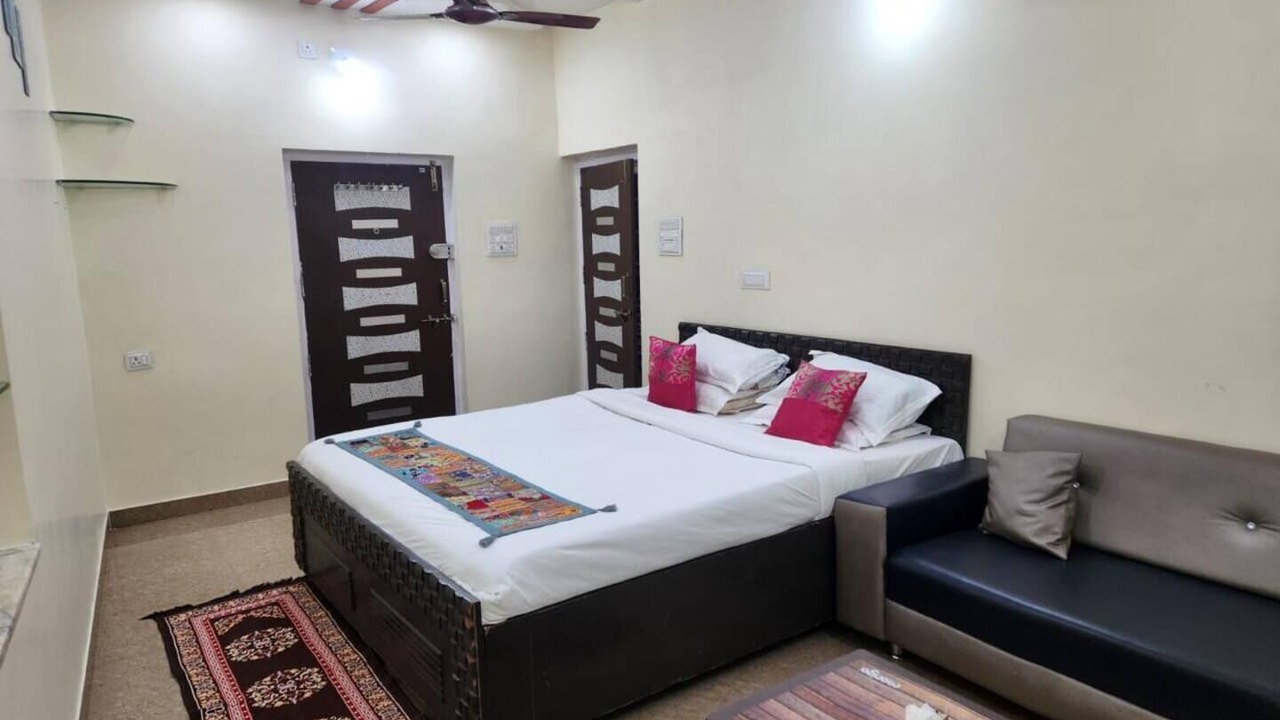 Photo of Bedroom in Abu Road