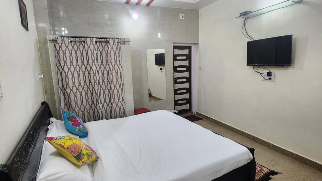Photo of Bedroom in Abu Road