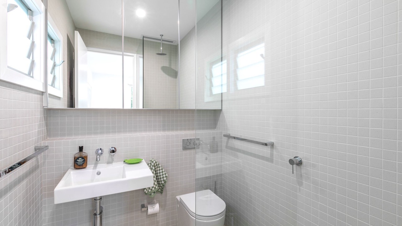 Photo of Bathroom in Avalon Beach