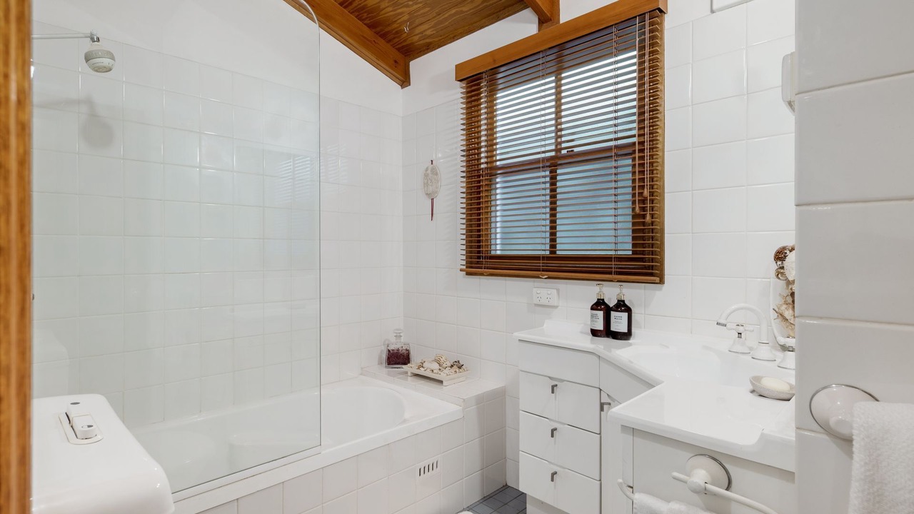 Photo of Bathroom in Wentworth Falls