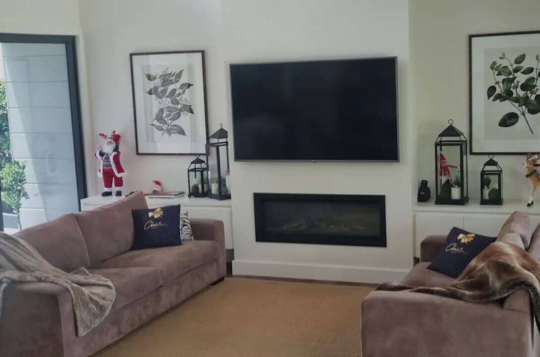 Photo of Livingroom in Willoughby