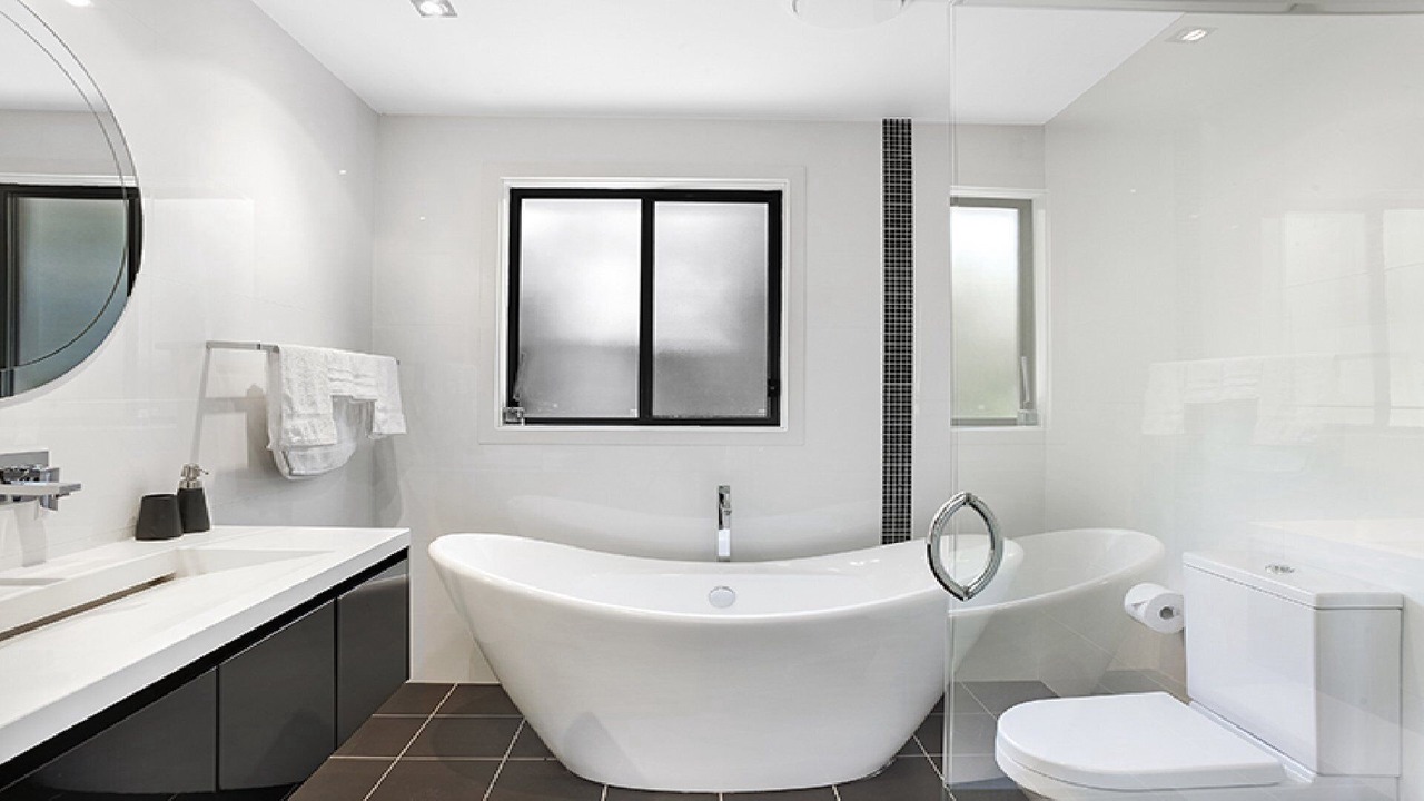 Photo of Bathroom in Wentworth Falls