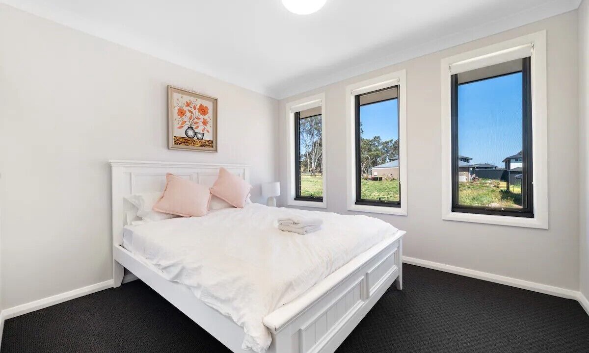 Photo of Bedroom in Austral