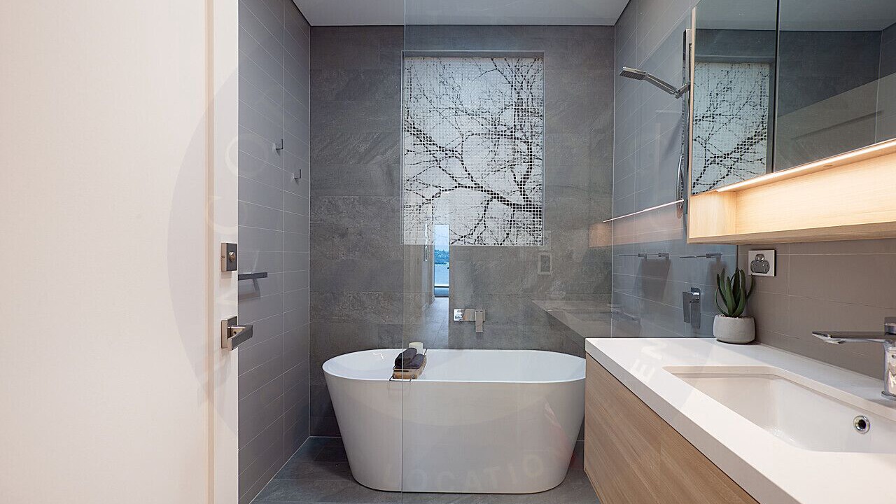 Photo of Bathroom in Clovelly