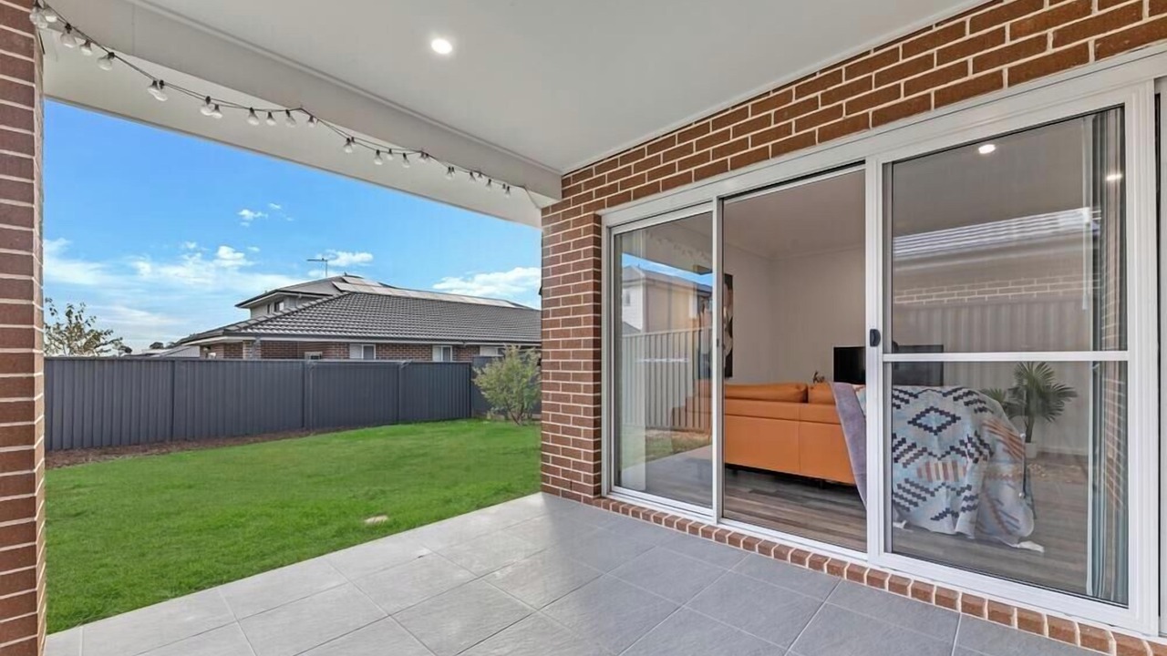 Photo of Outdoor in Austral