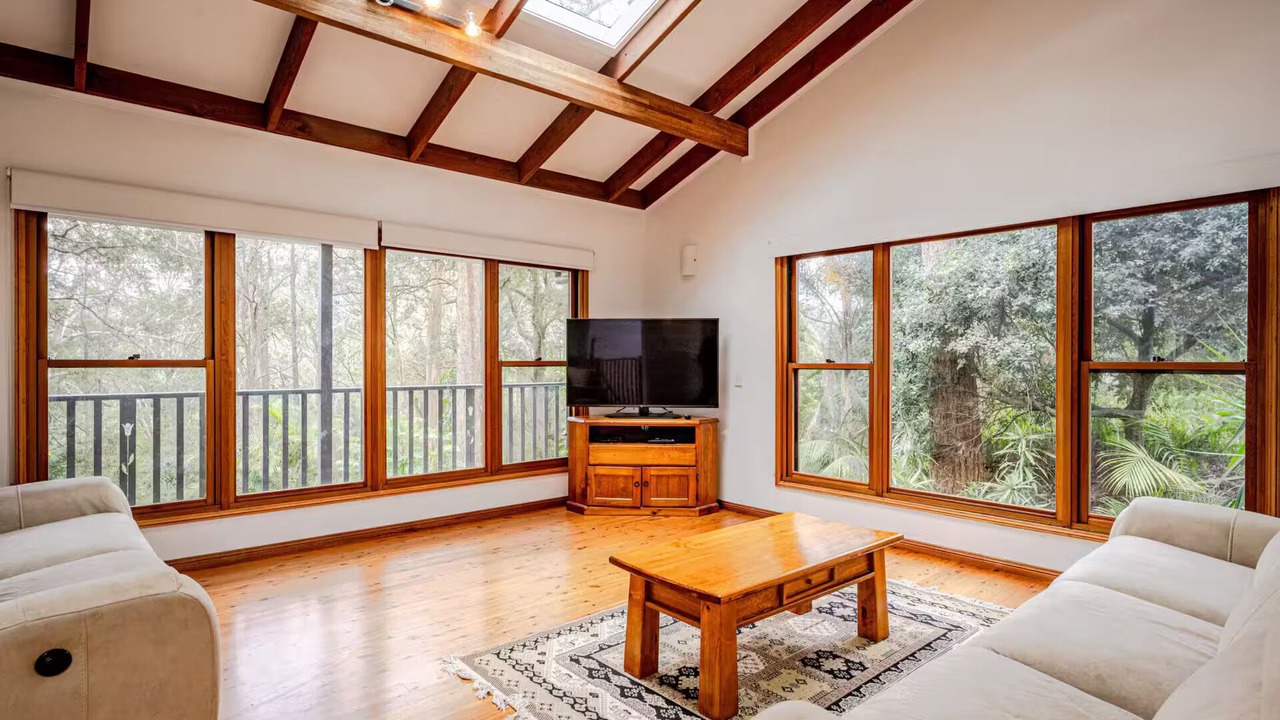 Photo of Livingroom in Macmasters Beach