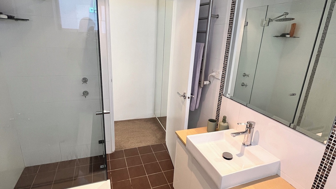 Photo of Bathroom in Freshwater