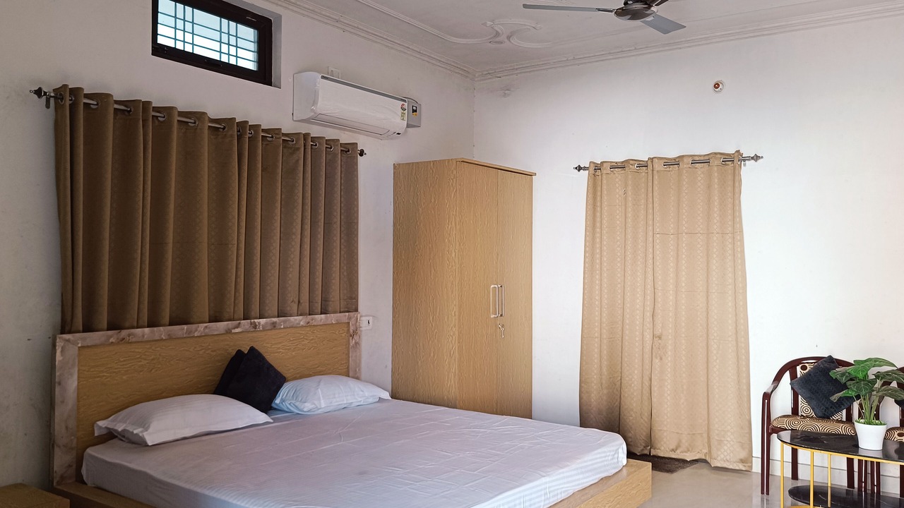 Photo of Bedroom in Varanasi