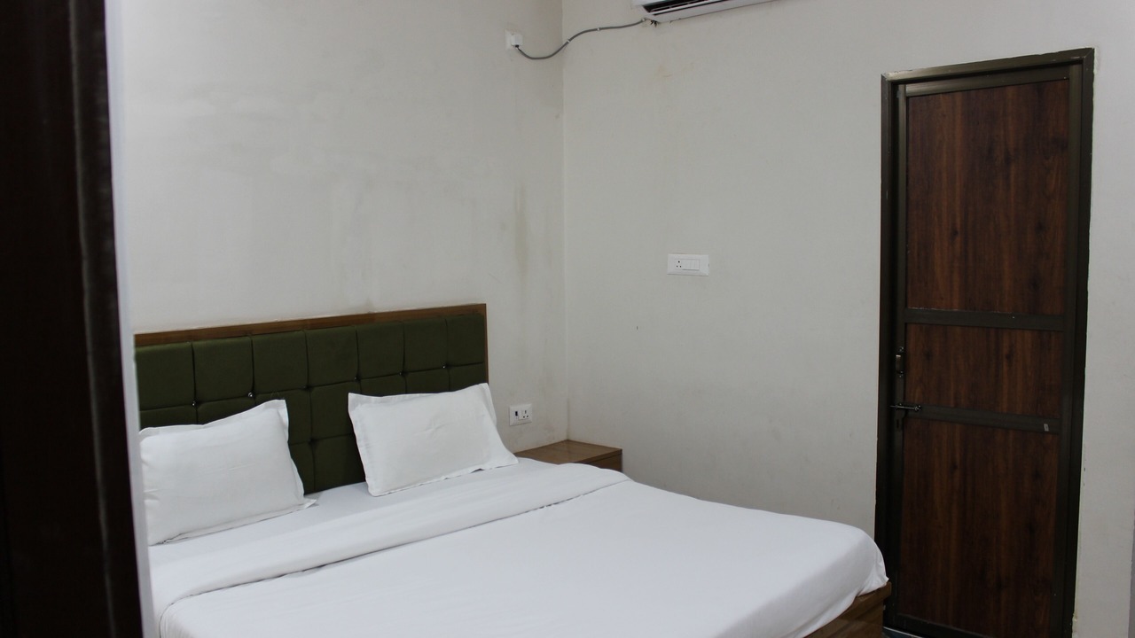 Photo of Bedroom in Varanasi