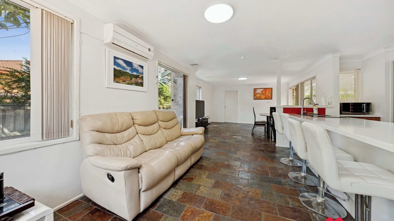 Photo of Livingroom in Castle Hill