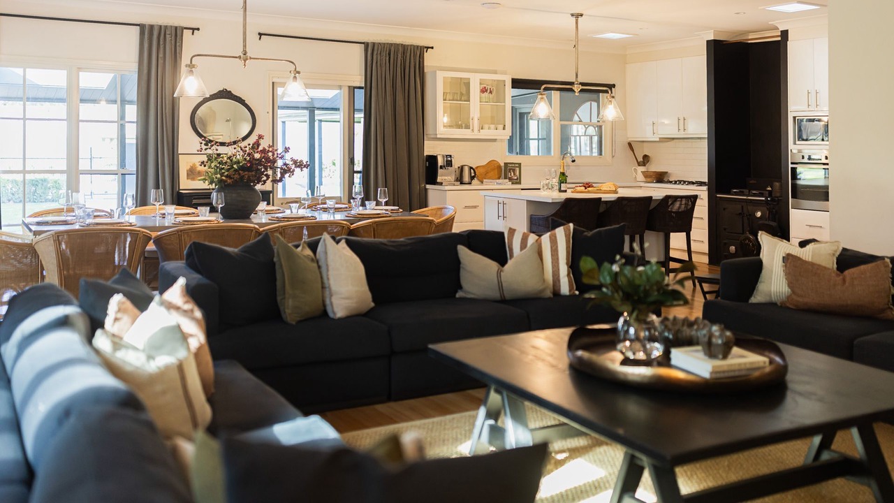 Photo of Livingroom in Glenquarry