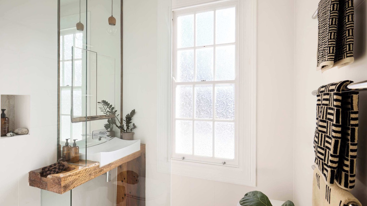 Photo of Bathroom in Woolloomooloo